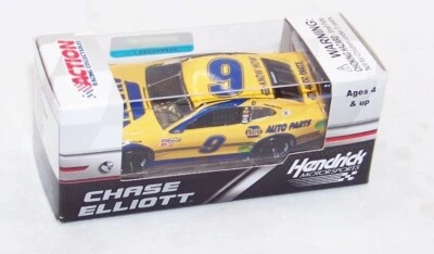Acción 1:64 2018 #9 Napa Darlington retro Chevy Camaro Chase Elliott nuevo en caja Foto 1 de 3
