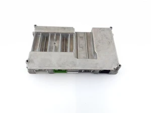 LAND ROVER DEFENDER SOUND SYSTEM AMPLIFIER R8B2-19C164-TA / A16738-D161 - Picture 1 of 4