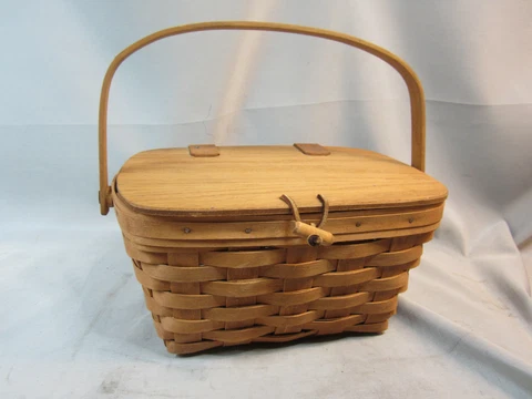 Longaberger Small Picnic Basket 1988 Cover