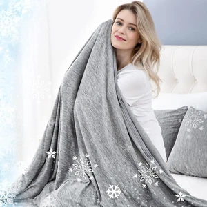 Cooling Blanket for Hot Sleepers Lightweight Summer Cold Thin Blankets for Sleep - Picture 1 of 12
