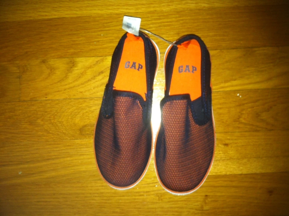 ZAPATOS DEPORTIVOS SIN CORDONES DE MALLA AZUL MARINO DE LONA GAP PARA NIÑOS PEQUEÑOS $24.95 TALLA 8 NUEVOS CON ETIQUETAS Foto 1 de 1