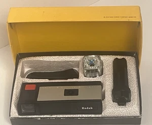 Vintage 1970 Kodak Pocket Instamatic 20 110 Camera Outfit W/Flash Extender & Box - Picture 1 of 13