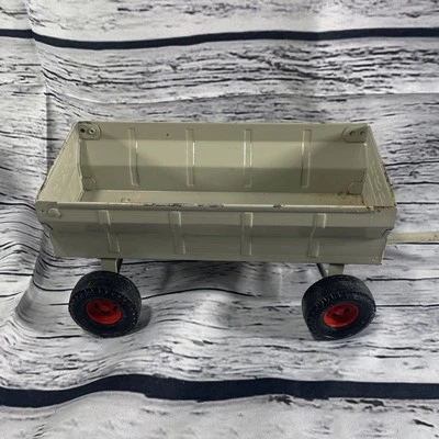 ERTL Vintage Ford  AGCO WHITE Flare Box Grain Wagon Rubber Wheels 1/16 - Image 1 of 4