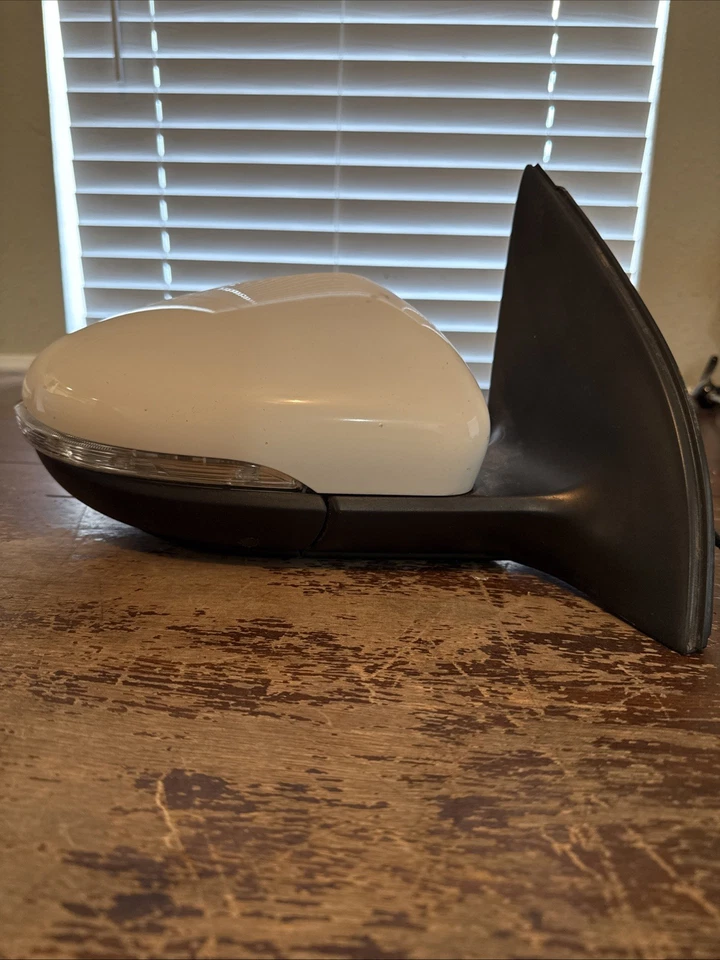 2010-2014 VOLKSWAGEN GOLF MK6 R GTI ESPELHO LATERAL DIREITO DA PORTA DO PASSAGEIRO FABRICANTE DE EQUIPAMENTO ORIGINAL. U - Imagem 1 de 4