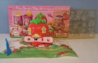 Vtg Strawberry Shortcake Fun Dough Set Missing Fun Dough 2003 - Image 1 of 4