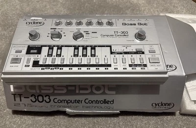 Cyclone TT-303 Bass-Bot Mk1 - Image 1 of 4