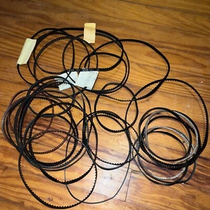Singer Sewing Machine Lot of 28 Replacement Parts Belts Motor Timing Cog notched - Picture 1 of 4