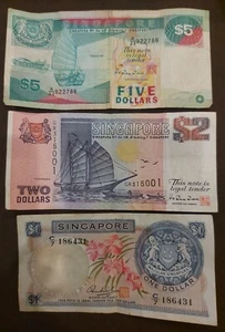 LOT OF SINGAPORE 1989 $5, 1997 $2 & 1972 $1 DOLLAR BANKNOTES - Picture 1 of 4
