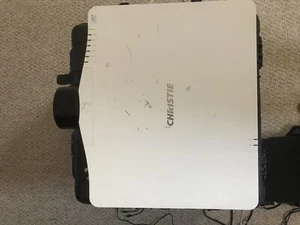 Christie DWU951-Q Q SERIES WUXGA DLP PROJECTOR, 8500 LUMENS! - Picture 1 of 20