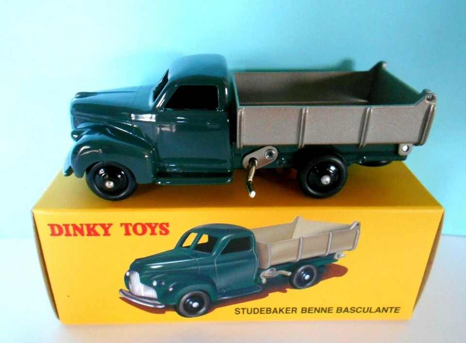 DIE CAST STUDEBAKER BENNE BASCULANTE COD. 25 M DINKY TOYS (ATLAS) [N]2576019 - Immagine 1 di 1