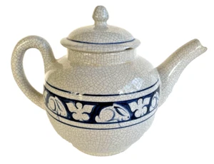 Vtg Dedham Pottery Rabbit Teapot Hand Painted Blue The Potting Shed Made in USA - Picture 1 of 7