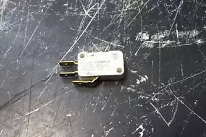 1 PC Crouzet Micro LImit Switch U83161.2 - Picture 1 of 3