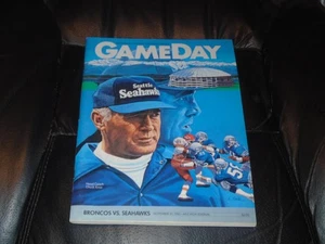 1983 SEAHAWKS AT BRONCOS NFL FOOTBALL PROGRAM  EX-MINT - Picture 1 of 1