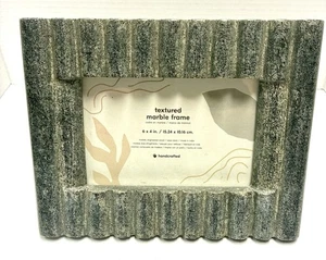 Cornici portafoto in marmo testurizzato olmo occidentale grigio pietra grigia pesante foto tavolo - Foto 1 di 8