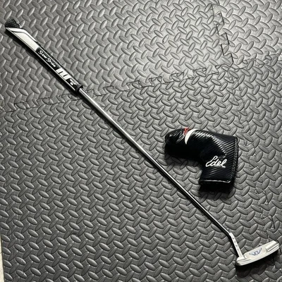 Edel Series Blade Putter 35” & Edel Cover Traxion Grip Standard Shaft Right Hand - Image 1 of 4