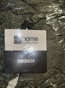 JCPenney Home Collection Bedskirt Queen - Picture 1 of 3