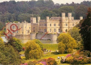 Picture Postcard~ Leeds Castle - Picture 1 of 2