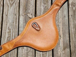 Devoucoux Marrón Claro Acolchado Protector del Vientre Perno Circunferencia de Salto - 50"-125 cm - Nuevo sin Etiquetas - Imagen 1 de 8