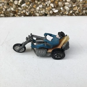 Hot Wheels Rrrumblers TORQUE CHOP Blue With Hat Rider Motorcycle Diecast  - Picture 1 of 6