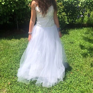 Abito formale bianco Loralie S senza maniche floreale metallizzato vintage abito da ballo - Foto 1 di 12