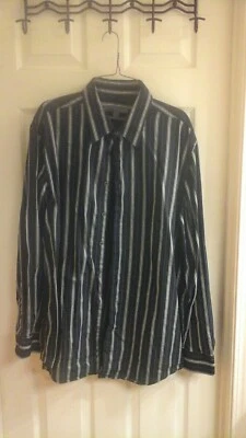 Camisa Old Navy, Para Hombre Talla XL, Negra con Rayas, Manga Larga, Usada en Excelente Condición  Foto 1 de 4