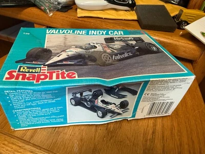 REVELL 1/32 Snaptite Plastic Model Kit #6262 Valvoline Indy Car - Image 1 of 4