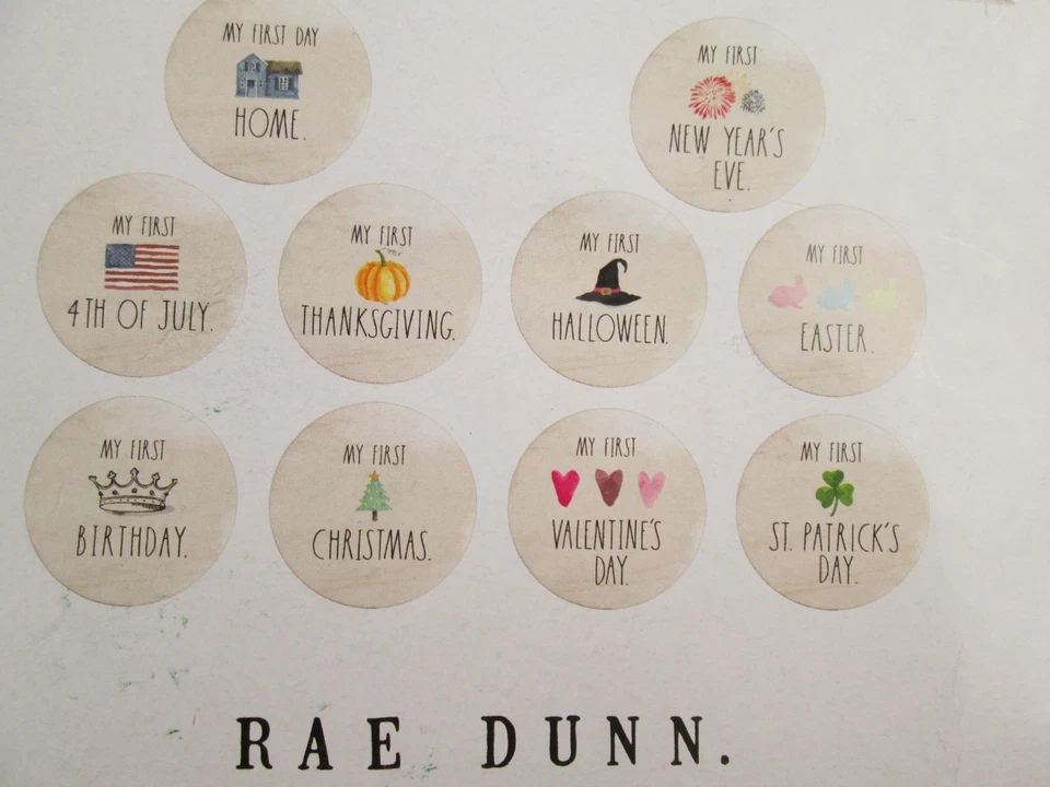 Discos de 10 piezas Rae Dunn Baby Mi primer día en casa y vacaciones Foto 1 de 4