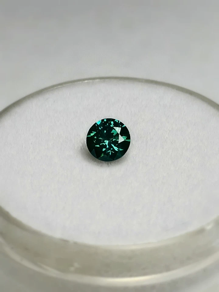 .32ct GREENISH-BLUE DIAMOND - Image 1 of 2
