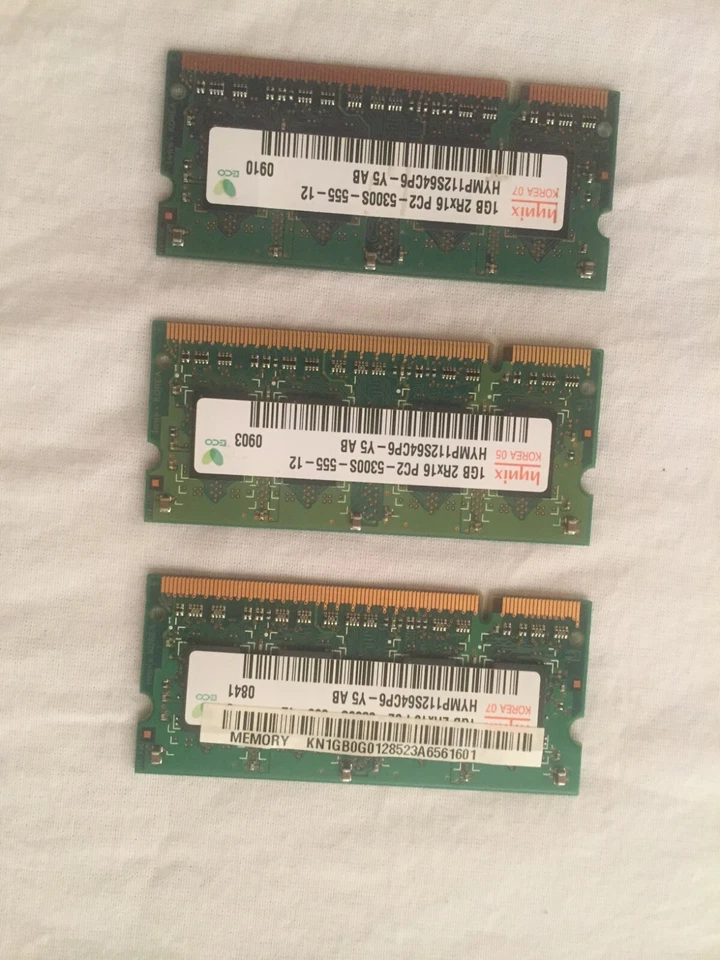 hynix 1GB x3 for 3GB  2Rx16 PC2-5300S-555-12 HYMP112S64CP6 - Image 1 of 1