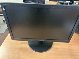 Hanns.G HE196APB 18.5" VGA LCD Monitor And Stand - Picture 1 of 2