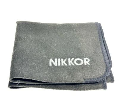 Estuche blando para lente Nikon CL-C1 para Nikkor Z 24-70 mm f/4 35 mm f/1,8 50 mm f/1,8 Foto 1 de 3