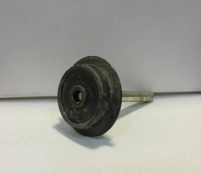 Prewar Lionel "0" Gauge Gear Boss Wheel w/ Axle for Streamliner (Good Teeth) - Image 1 of 3