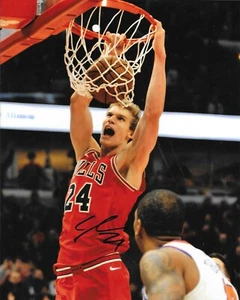 Lauri Markkanen Arizona signed Chicago Bulls 8x10 photo autographed 7 - Picture 1 of 1