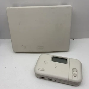 Carrier TCHCCPUISA-SCEC 997-970210-3 Programmable EMI Thermostat with Receiver - Picture 1 of 9