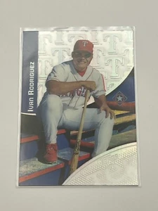 2000 Topps Tek Base Pattern 05(Cap Logo) Ivan "Pudge" Rodriguez #4-5 - Picture 1 of 2