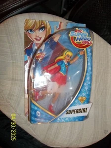 2015 Mattel~DC Super Hero Girls~Supergirl~Figura de acción de 6" con capa~nuevo/paquete - Imagen 1 de 3