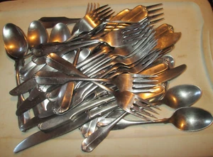 VINTAGE 40 PC Lot Oneida Wm Rogers Deluxe Gloria Montclair Stainless Flatware - Bild 1 von 4