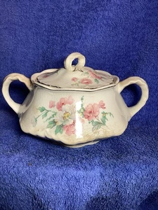 Vintage Homer Laughlin Co. “Virginia Rose “ Sugar Bowl with Lid Wavy Edged Rim - Picture 1 of 10