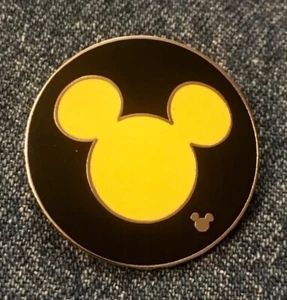 Mickey Mouse Pin ~ gelbe Ohren ~ verstecktes Mickey Schlüsselband Sammlung - Bild 1 von 2