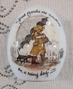 Vtg Holly Hobbie Ceramic Egg '73 Good Friends Are Sunshine On A Rainy Day Easter - Picture 1 of 6