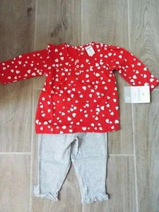Valentine's 2 piece Carter's Baby Girl Outfit- NWT - Picture 1 of 3