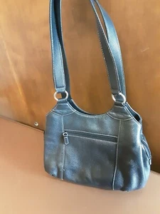 Beautiful Ladies large soft leather everyday purse with multiple pockets - Picture 1 of 4