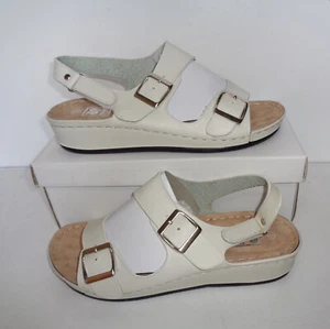 Down to Earth New Ladies White Summer Slip On Womens Wedge Sandals Shoes Size 7 - Picture 1 of 8