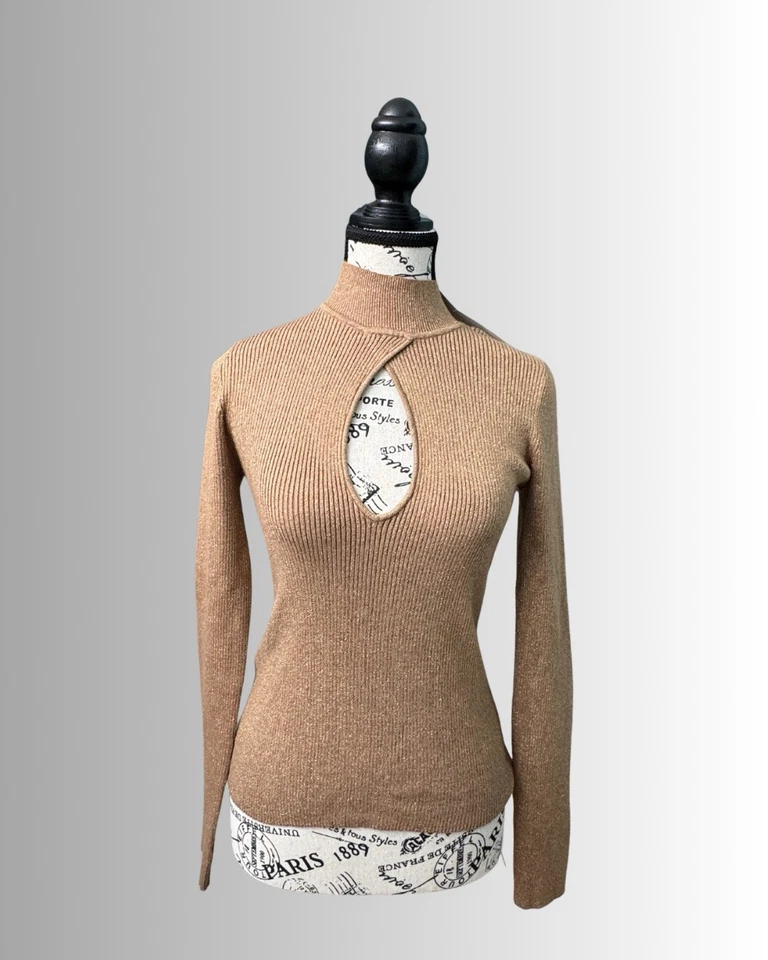 Novo com etiquetas Lush Clothing frente buraco na fechadura pescoço falso lurex top dourado tamanho pequeno varejo $78 - Imagem 1 de 2