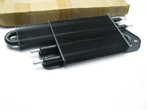 NUEVO OEM Ford F6VZ-3D746-AA enfriador de aceite de doble línea - dirección asistida / transmisión - Imagen 1 de 5