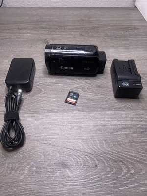 Canon VIXIA HF R700 1080p 60fps Camcorder Black 32x Tested Works Great - Image 1 of 4
