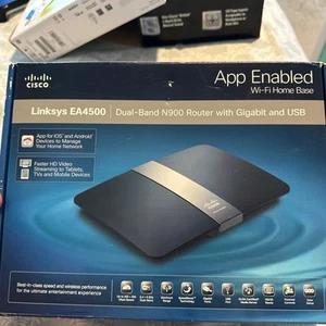 Cisco LINKSYS EA4500 Wi-Fi Home Base Dual-Band N900 Router Gigabit & USB - Picture 1 of 3