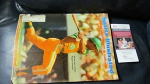 Reggie Jackson signed Sports Illustrated Magazine JSA Certified - Picture 1 of 4