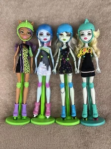Monster High Doll Skultimate Roller Maze Abbey, Clawdeen, Frankie & Lagoona Set - Picture 1 of 7