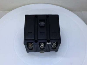 Interruptor de circuito Westinghouse QNBA3070 70 Amp 3 polos tipo B Quicklag perno - Imagen 1 de 5
